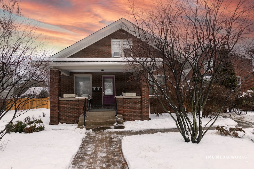 829 N Center St unit 1, Naperville, IL 60563 - photo 1