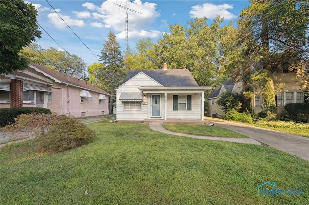 3714 Wallwerth Dr, Toledo, OH 43612 - photo 1