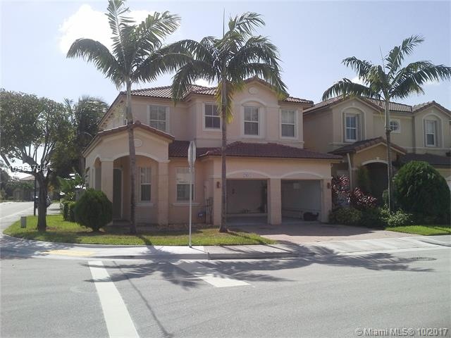 4726 NW 113Ct CORNER HOME