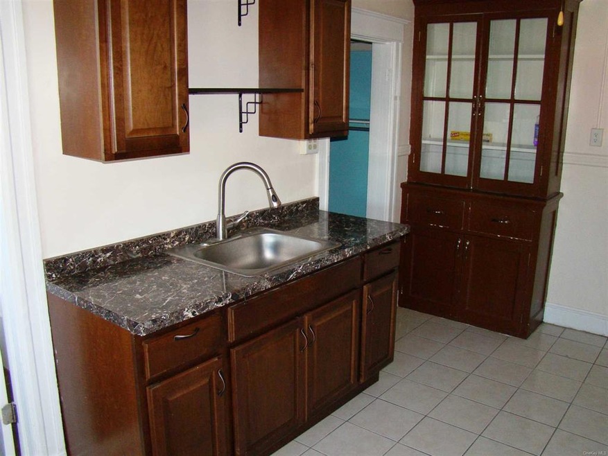 706 Main St unit 5, Poughkeepsie, NY 12601 - photo 1