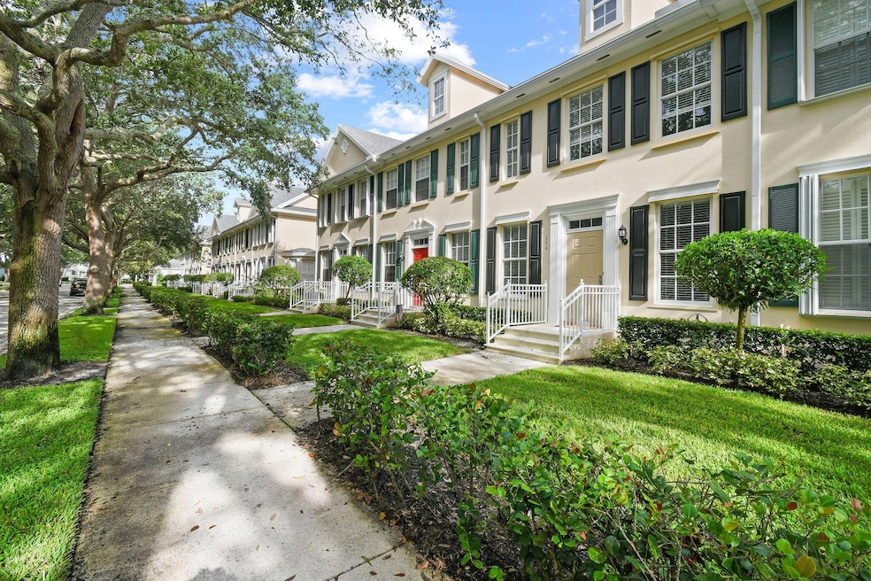 354 Jacaranda Dr, Jupiter, FL 33458 - photo 1