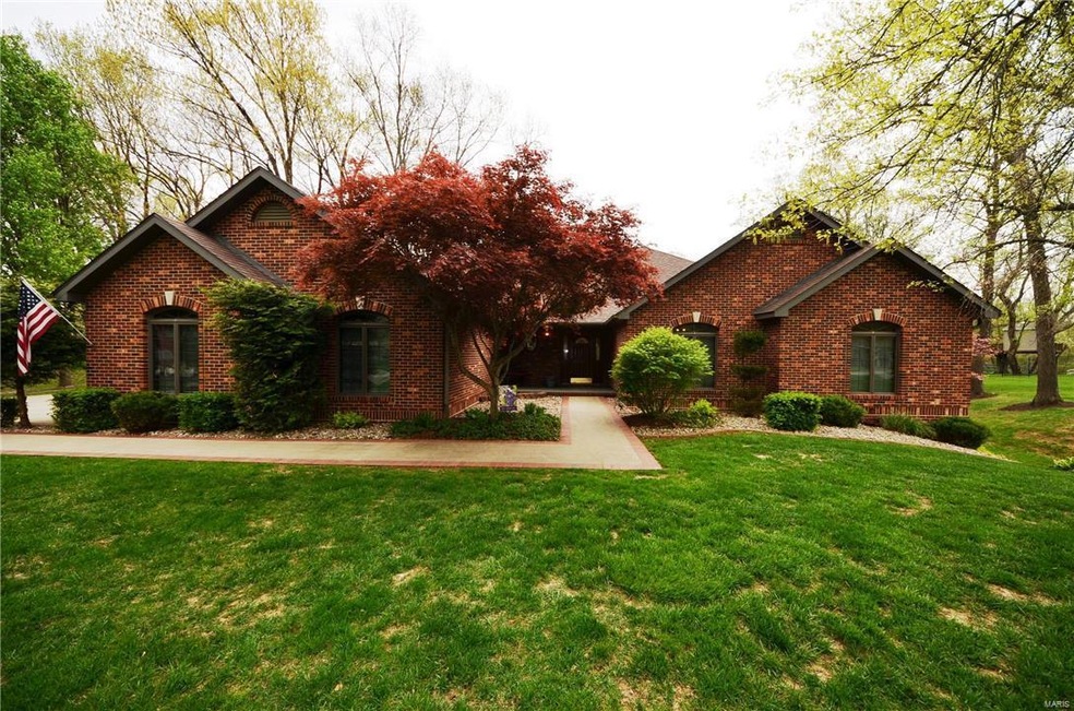 8 Oakhill Dr, Collinsville, IL 62234 - photo 1