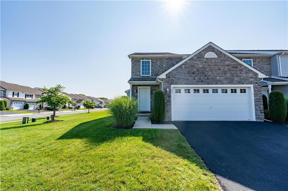 997 S Fork Dr, Easton, PA 18040 - photo 1