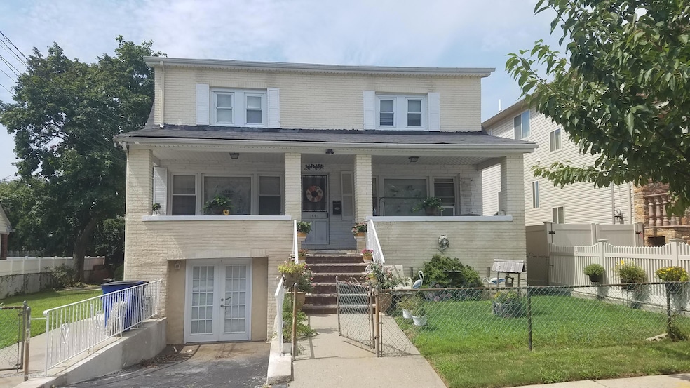166 Jerome Ave, Staten Island, NY 10305 - photo 1