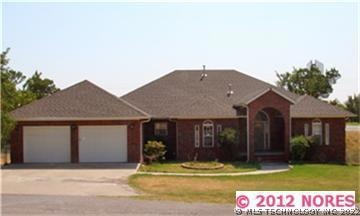 529 S Jeanette Ln, Tahlequah, OK 74464 - photo 1