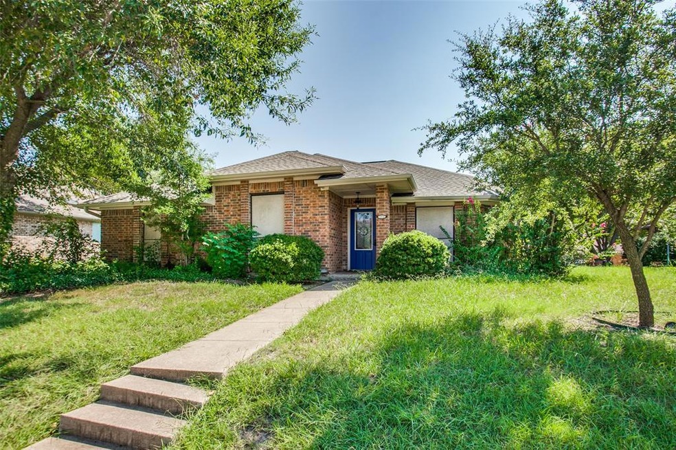 504 N Winding Oaks Dr, Wylie, TX 75098 - photo 1
