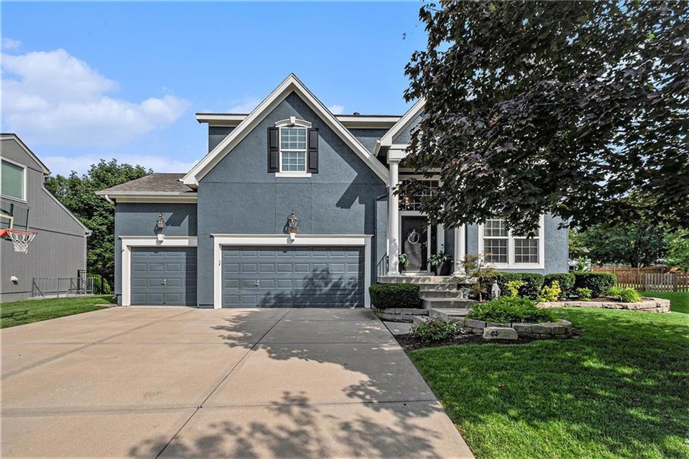 15615 Linden Ln, Overland Park, KS 66224 - photo 1