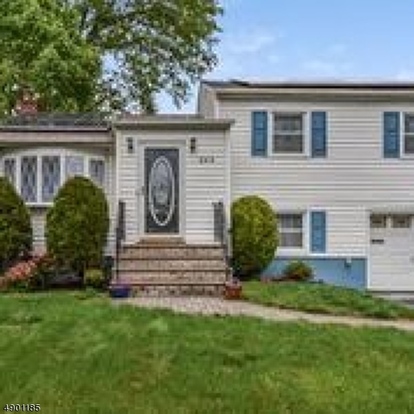 843 Savitt Place, Union, NJ 07083 - photo 1