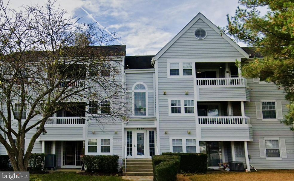 8589 Falls Run Rd unit B, Ellicott City, MD 21043 - photo 1