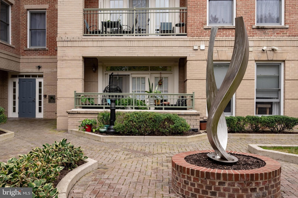 The Prescott unit 119, Alexandria, VA 22314 - photo 1