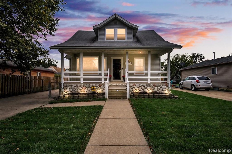 17550 Common Rd, Roseville, MI 48066 - photo 1