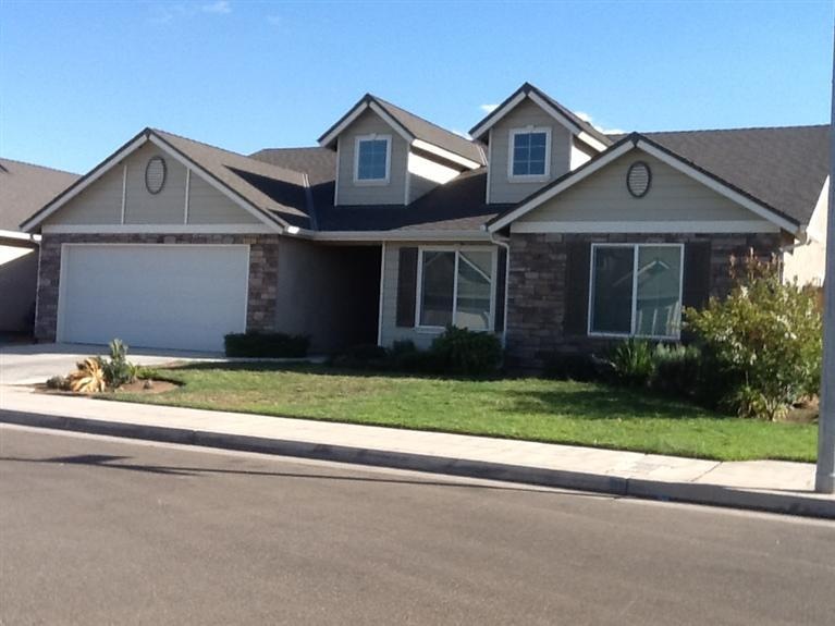 6865 E Andrews Ave, Fresno, CA 93727 - photo 1