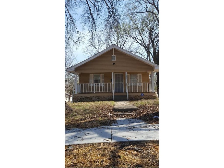 7001 Agnes Ave, Kansas City, MO 64132 - photo 1