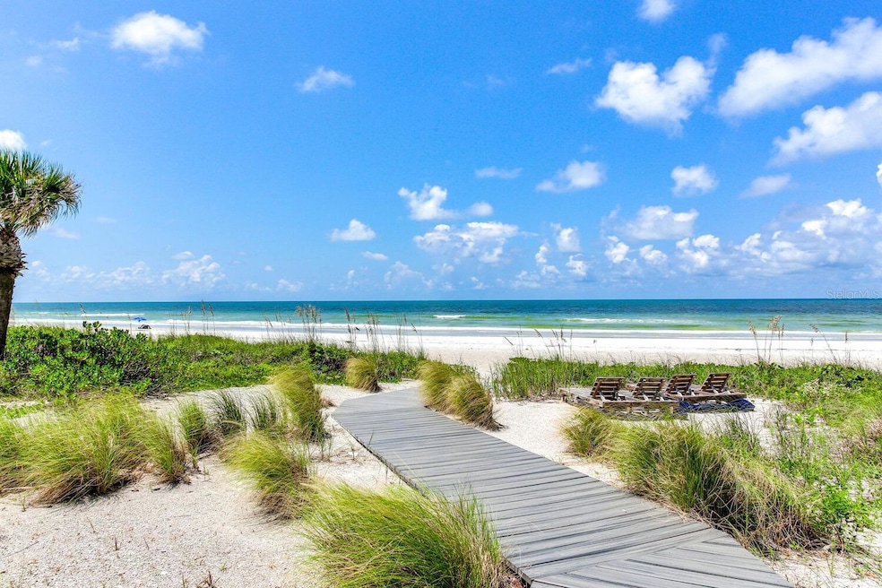 Dan's Island I unit 1018, Clearwater Beach, FL 33767 - photo 1