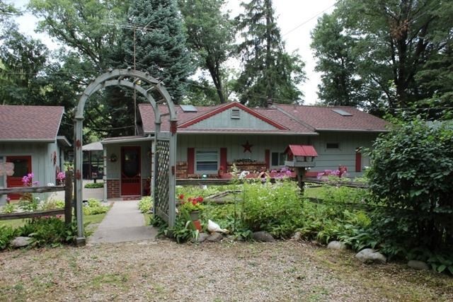 3718 W Bass Creek Rd, Beloit, WI 53511 - photo 1