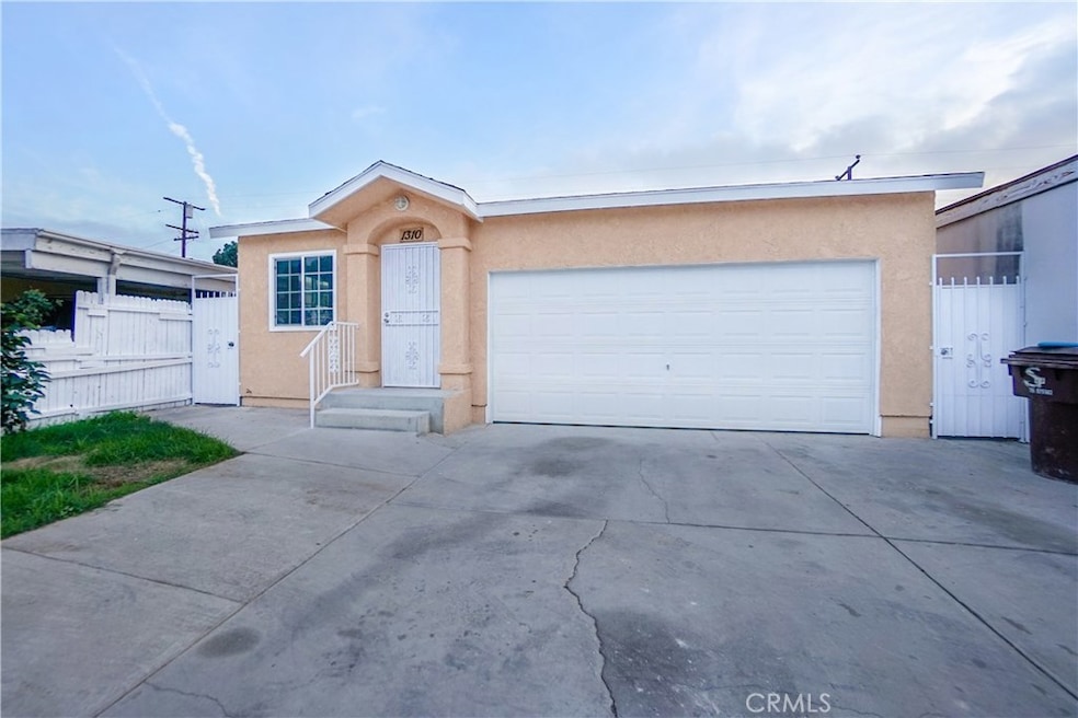 1310 W 152nd St, Compton, CA 90220 - photo 1