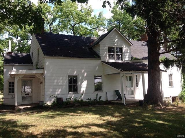 39 Babcock Ln, Rock Tavern, NY 12575 - photo 1