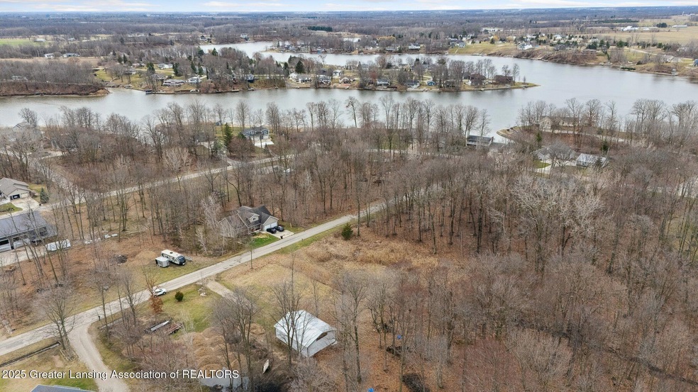 0 Thornapple unit 292765, Perrinton, MI 48871 - photo 1