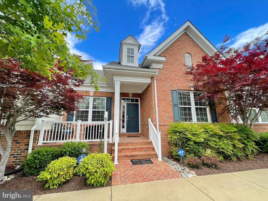 28 Steeplechase Dr, La Plata, MD 20646