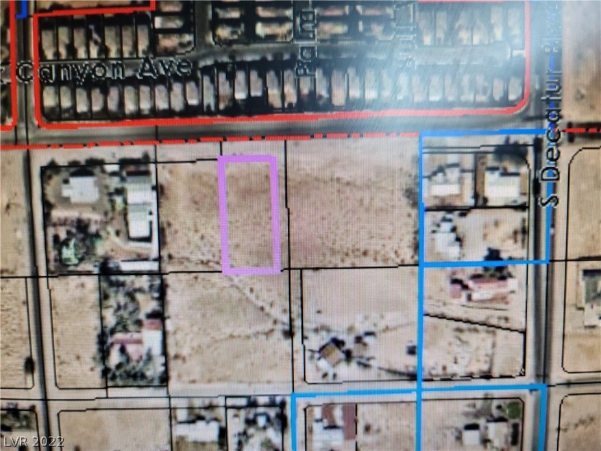 The 2.5-acre lot to the east is owned by the USA!