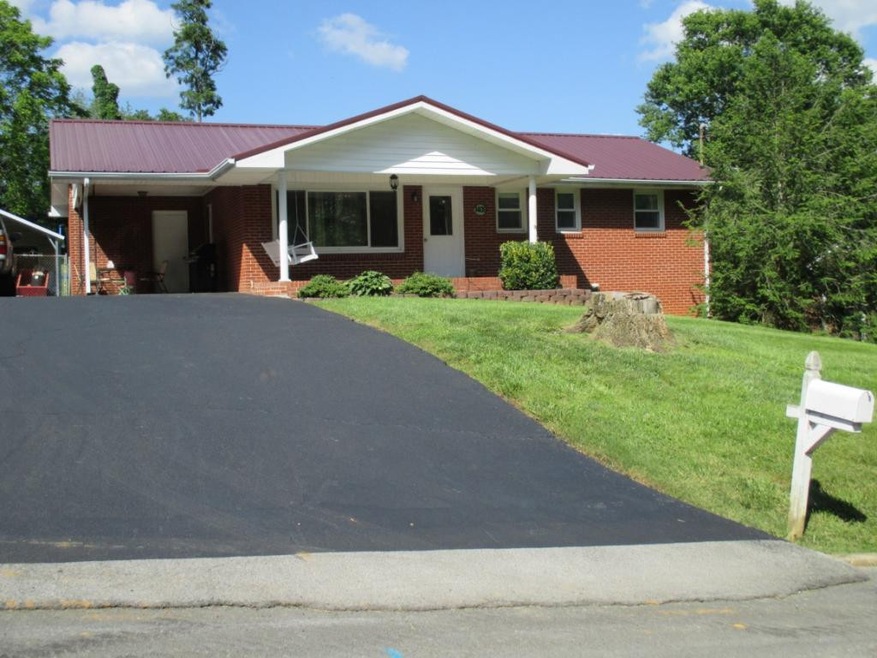 1409 Stoneybrook Dr, Johnson City, TN 37601 - photo 1