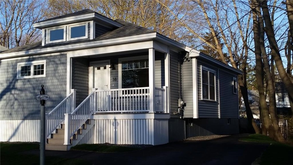 Just a sweet heart of a bungalow, 2...