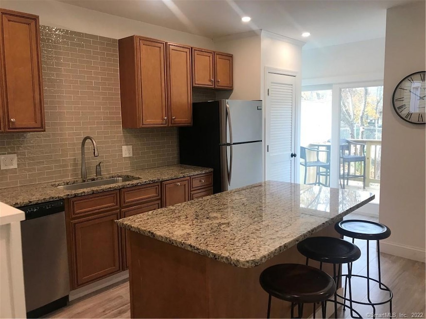 45 Pawcatuck Ave unit 1, Pawcatuck, CT 06379 - photo 1