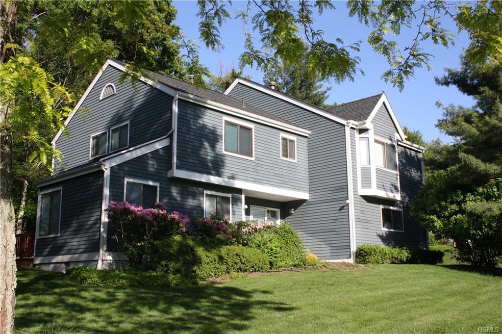 146 Fieldpoint Dr, Irvington, NY 10533 - photo 1