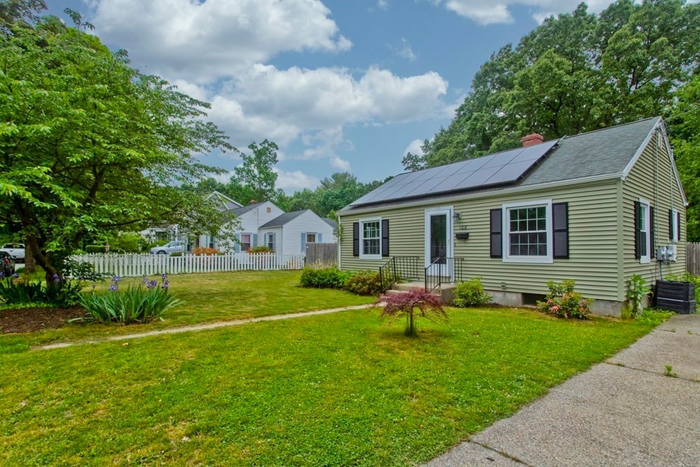 108 Webber St, Springfield, MA 01108 - photo 1
