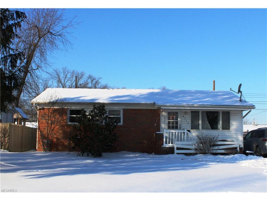 4716 Palm Ave, Lorain, OH 44055 - photo 1