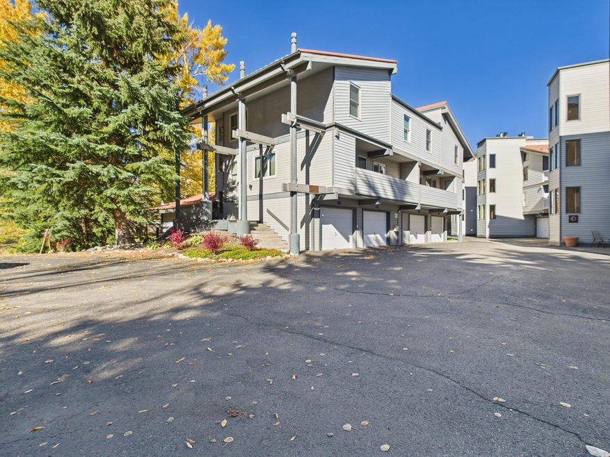 For Sale $1,250,000 • Co-Listing Agent