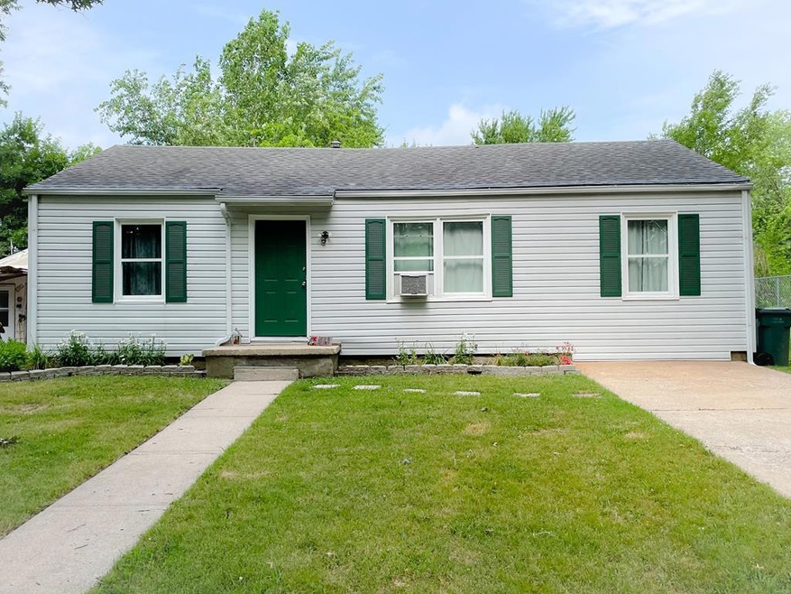 1207 Kimball Ave, Parsons, KS 67357 - photo 1