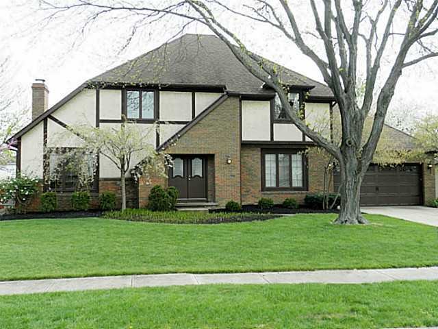 5666 Moorgate Dr, Columbus, OH 43235 - photo 1