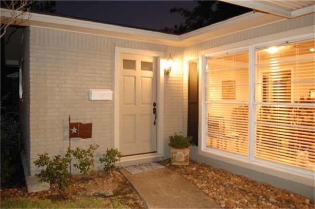 5109 De Lange Ln, Houston, TX 77092 - photo 1