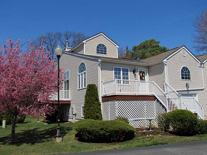 3 Queen Ave, West Warwick, RI 02893 - photo 1