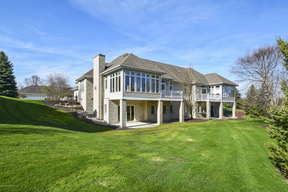 2657 Village Cir unit 12, Byron Center, MI 49315 - photo 1