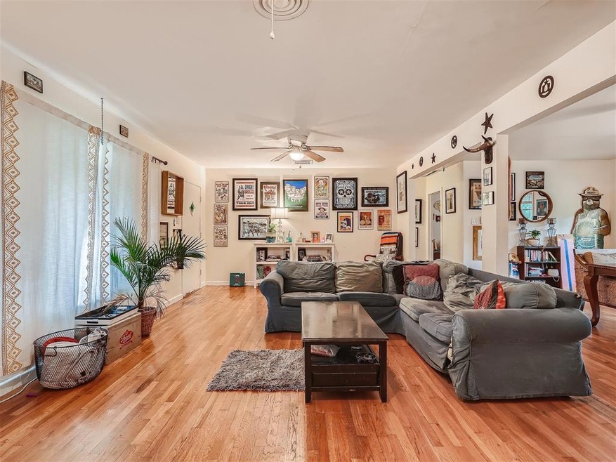 134 E Hillcrest Dr, San Marcos, TX 78666 - photo 1