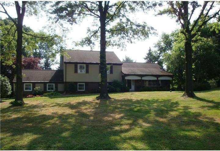 14 Macbride Dr, Spring City, PA 19475 - photo 1