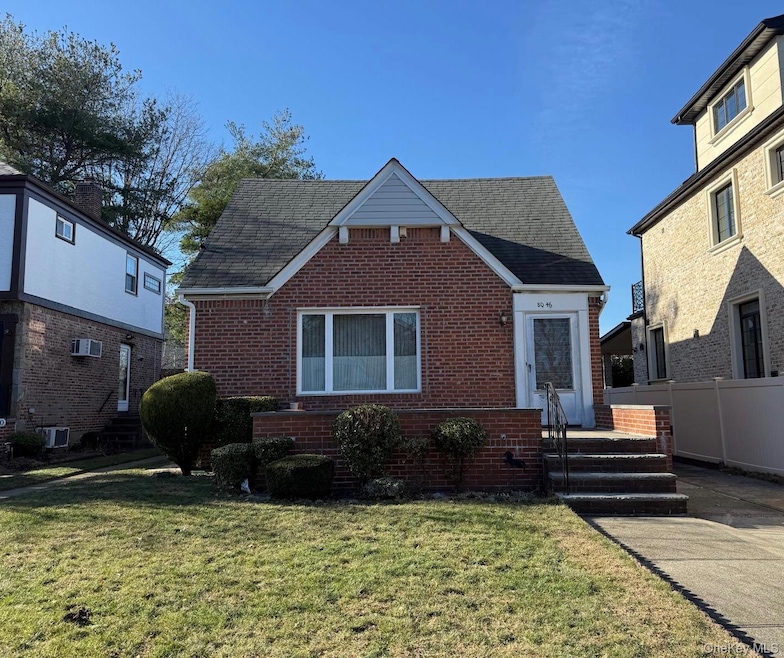 8046 Chevy Chase St, Jamaica, NY 11432 - photo 1