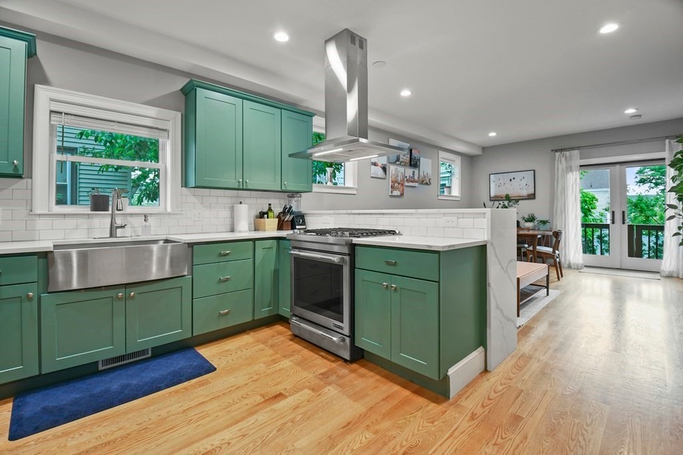 8 Greenleaf Ave unit 1, Medford, MA 02155 - photo 1