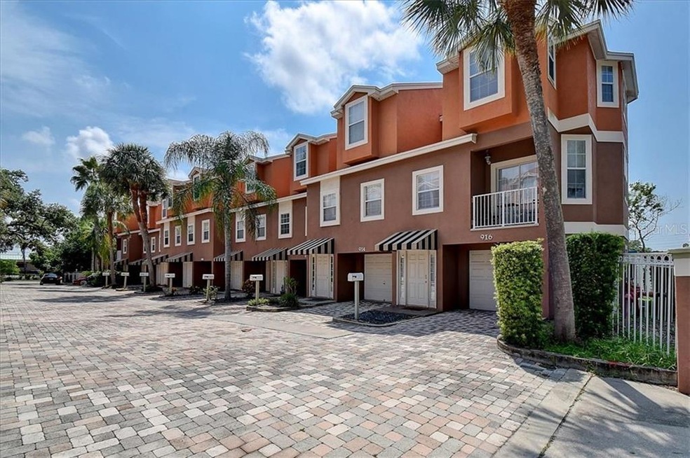 914 Laura St, Clearwater, FL 33755 - photo 1