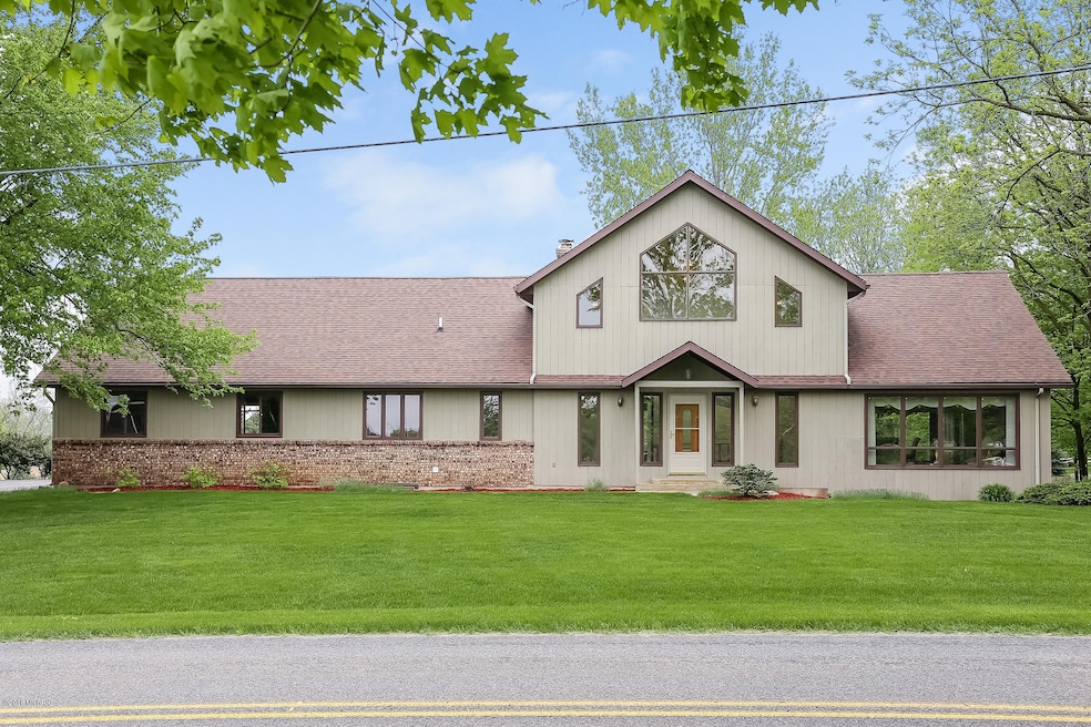 387 92nd St SE, Byron Center, MI 49315 - photo 1