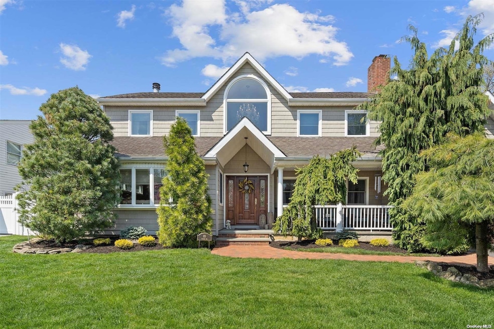 Sold $1,140,000 • Co-Listing Agent