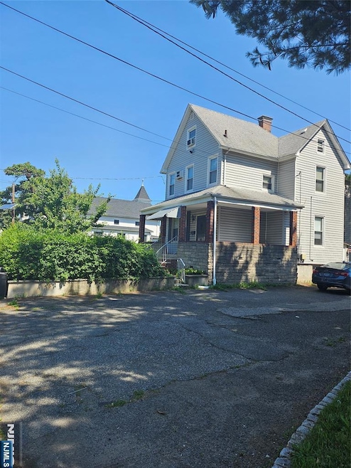 For Rent $1,600/month
