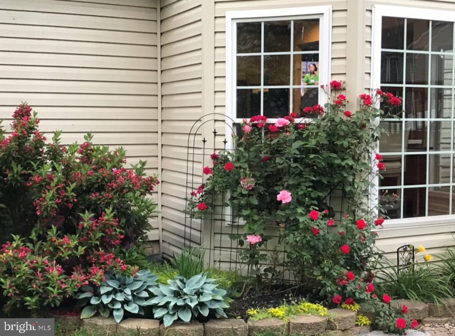 48 Monument Ln, Bunker Hill, WV 25413 - photo 1