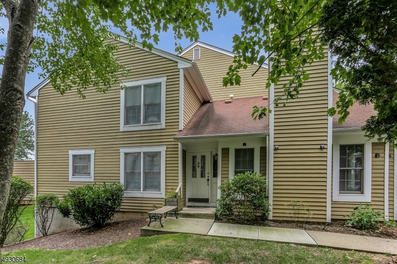 14 Exeter Rd, Bedminster, NJ 07921 - photo 1