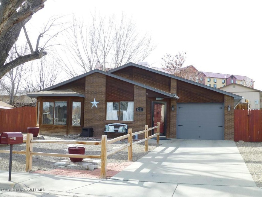 4201 Applewood Dr, Farmington, NM 87402 - photo 1