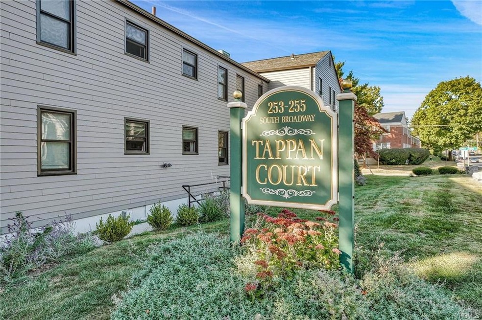 4 Hendrick Ln unit 15A, Tarrytown, NY 10591 - photo 1