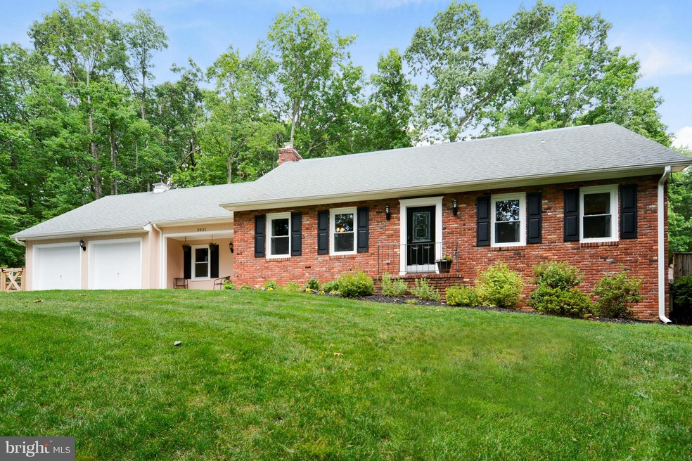 5921 Grace Lee Ave, Sykesville, MD 21784 - photo 1