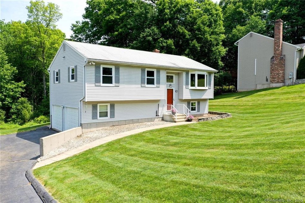 52 Wild Life Dr, Wallingford, CT 06492 - photo 1